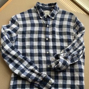 White and blue linen checkered pattern button-up.
